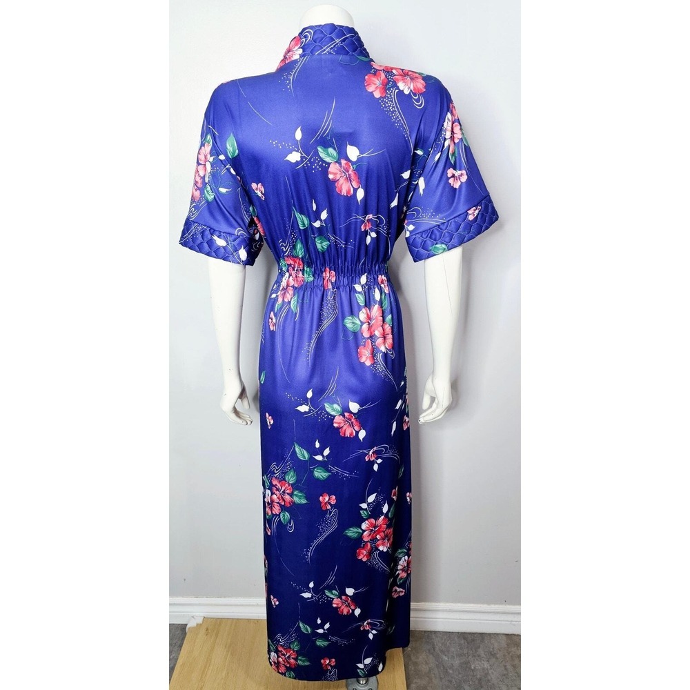 Vintage Quilted Robe - Picture 8 of 10